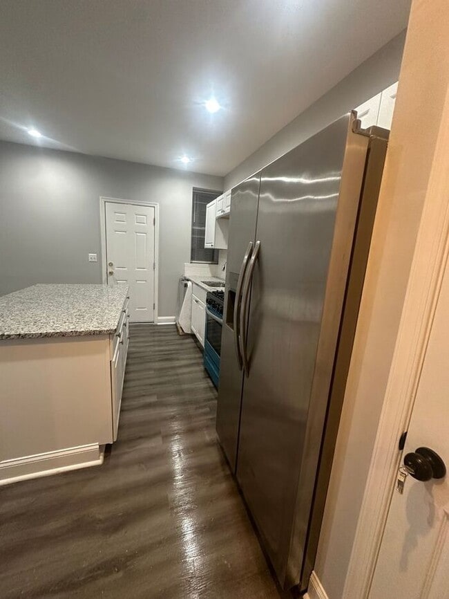 Photo - 4 Bedroom Spacious House