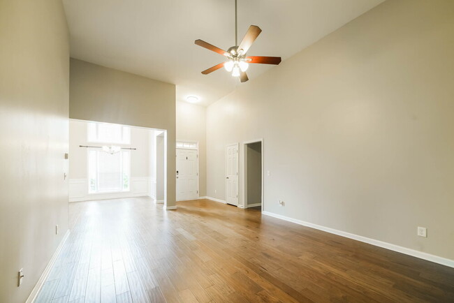 Building Photo - 116 Freeman Forest Dr
