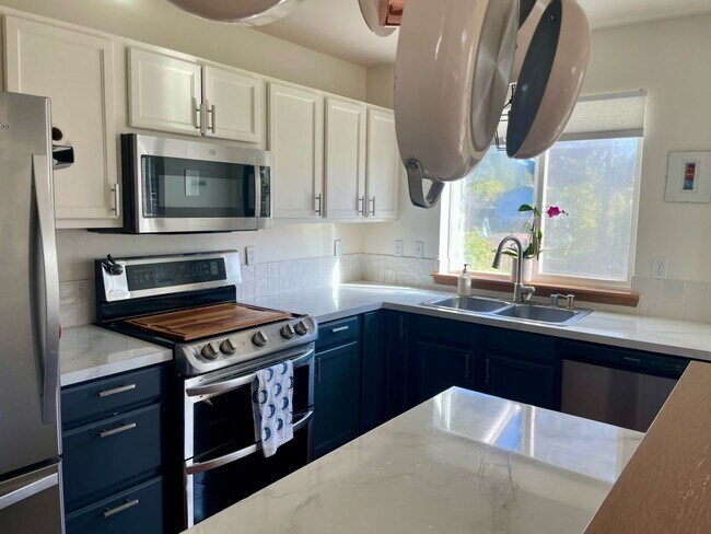 Foto del edificio - Adorable Pet Friendly Poulsbo Home, Close ...
