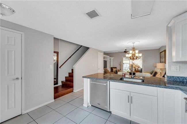 Foto del edificio - 2683 NE 15th St