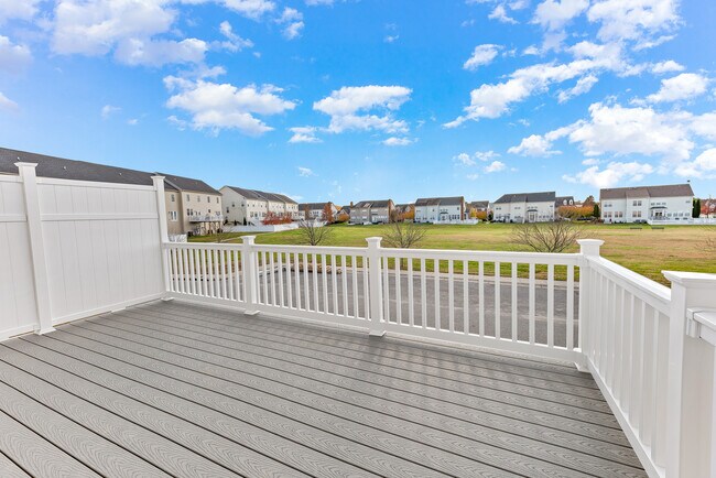 Building Photo - 975 Rye Dr