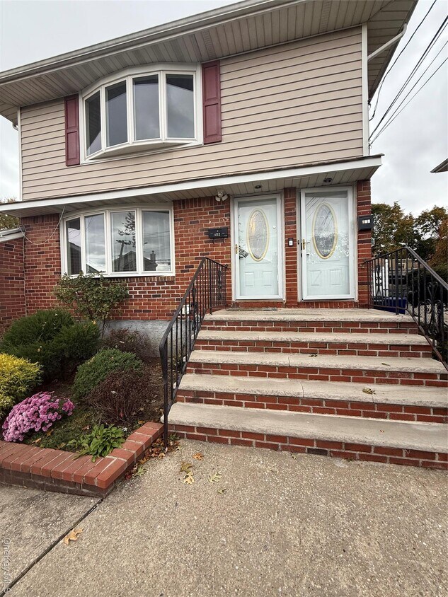 Foto principal - 472 Kirkman Ave