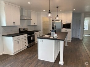 Building Photo - 492 Cimarron