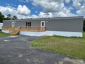 Building Photo - 92 Somerset Dr