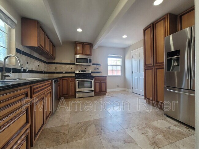 Building Photo - 5805 Dotmar Way