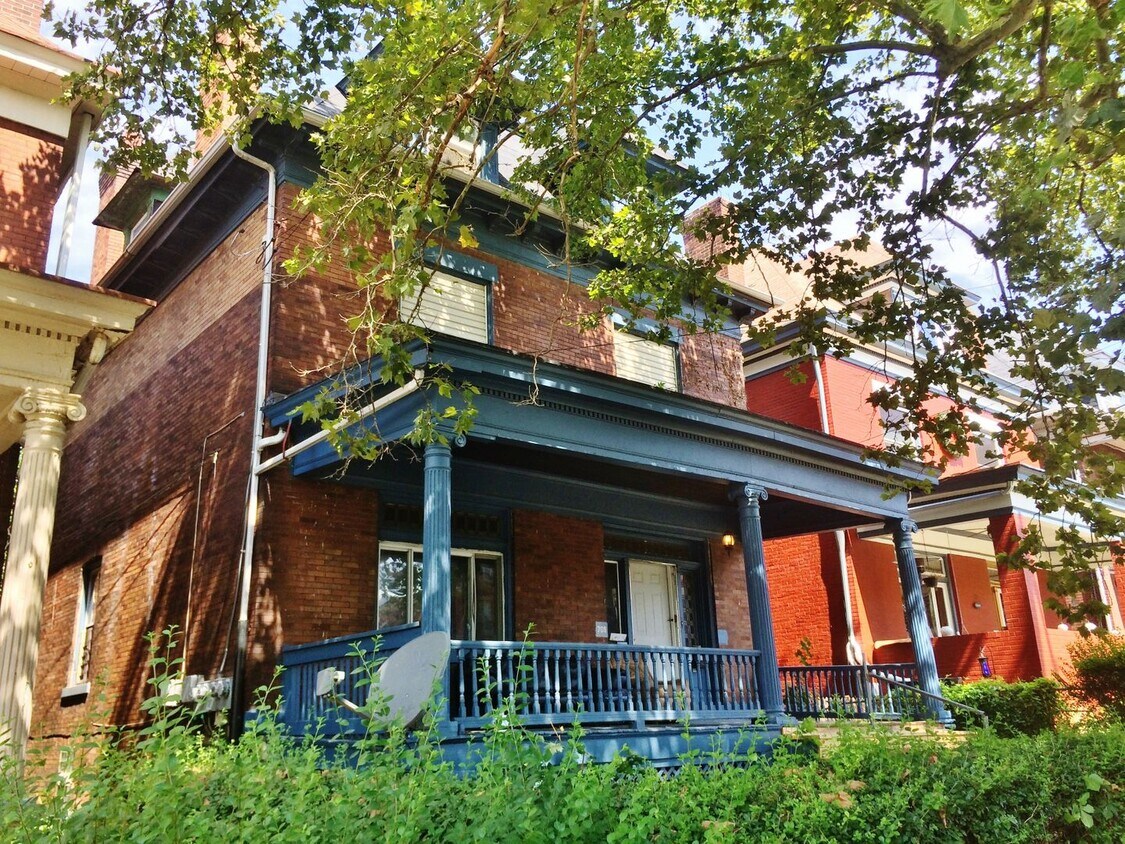 Foto principal - East Liberty - Apartments For Rent In Pitt...