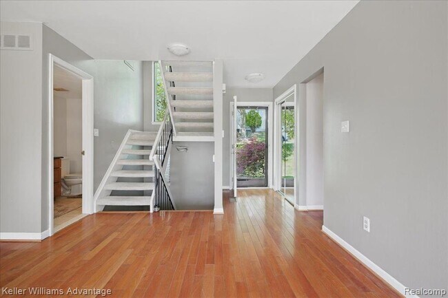 Foto del edificio - 5321 Fairway Ln
