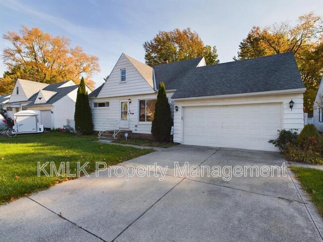 Building Photo - 1807 Karen Dr