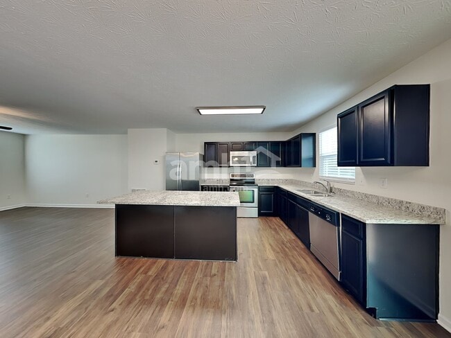 Foto del edificio - 99 Wooded Ridge Dr