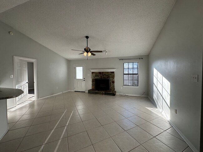 Foto del edificio - 1500 Kruse Dr