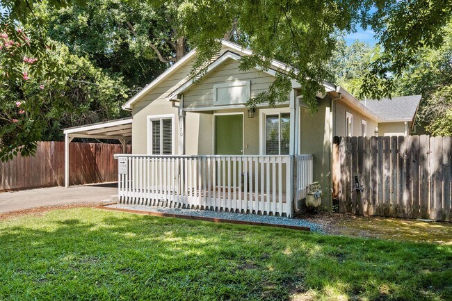 Foto del edificio - Available Now. Cute Home located in quiet ...