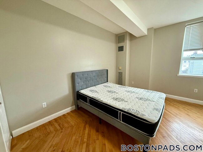 Foto del edificio - 312 Shirley St