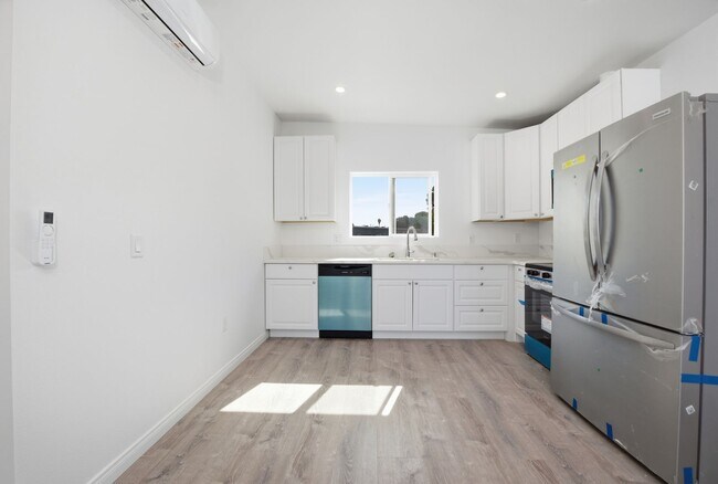 Foto del edificio - Brand new!