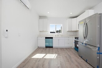 Building Photo - 5444 Brockbank Pl