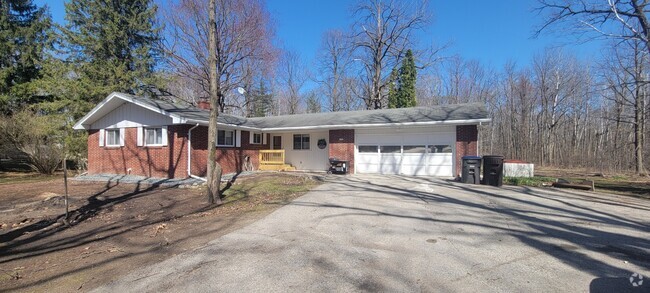 Building Photo - 5288 County Line Rd