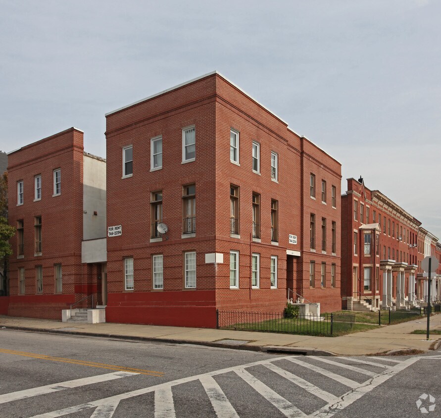 Primary Photo - 1524 W Lexington St