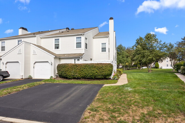 Driveway and Parking - 51 Portsmouth Ct