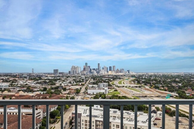 Building Photo - 5925 Almeda Rd