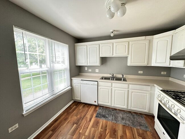 Building Photo - 2212 Waterleaf Ct