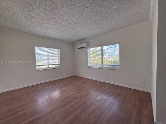 Foto del edificio - 520 NE 82nd Terrace