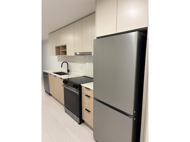 Photo du bâtiment - 10466-1138A 138a St