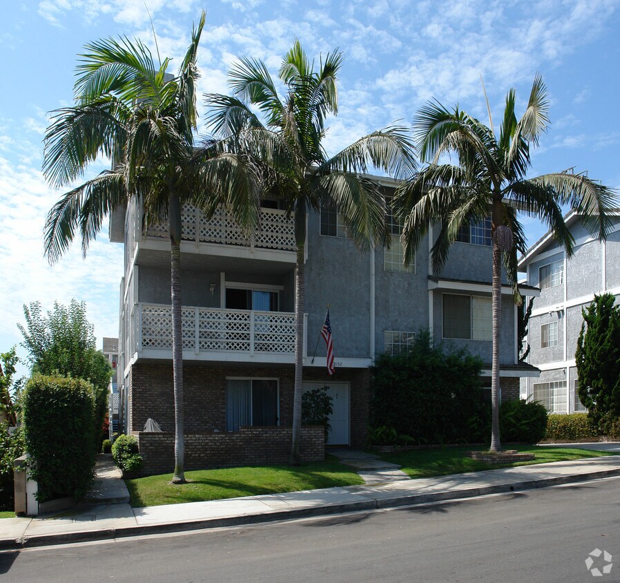 Foto del edificio - 5152 Dunbar Ave