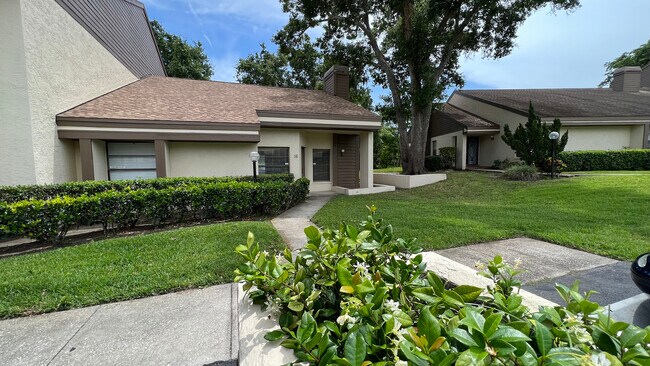 Foto del edificio - 2866 Countrybrook Dr