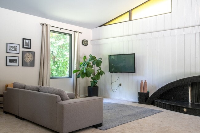 Building Photo - Retro Paradise with Inground Pool for Leas...