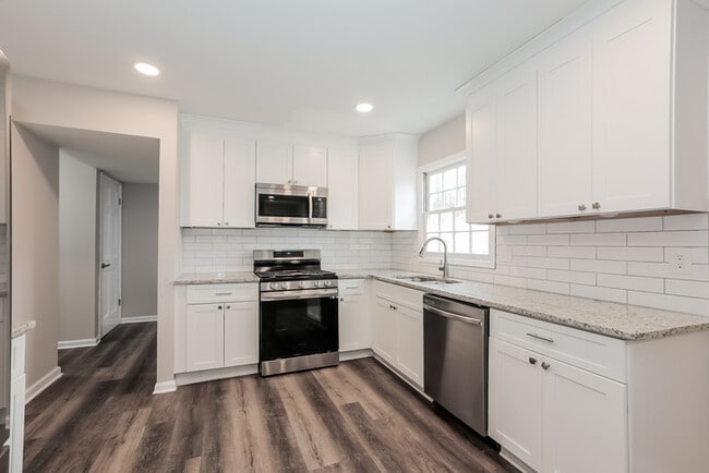 Building Photo - 6218 Sweetgum Trail