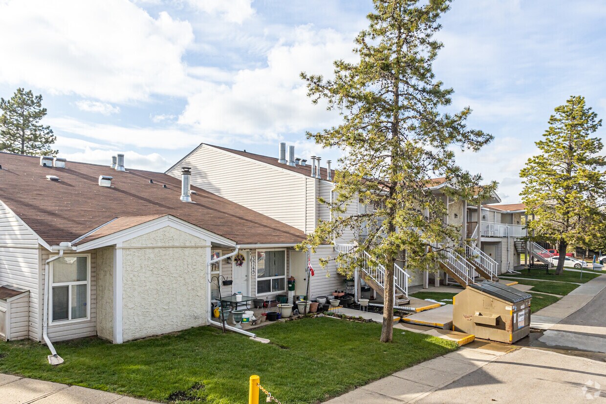 Tamarack East & West 1603 Millwoods Rd E Edmonton, AB