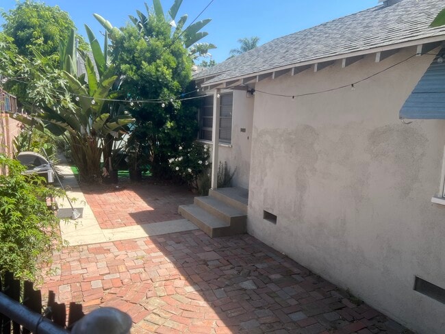 Photo - 2 bed 1 bath house in No Ho Arts District