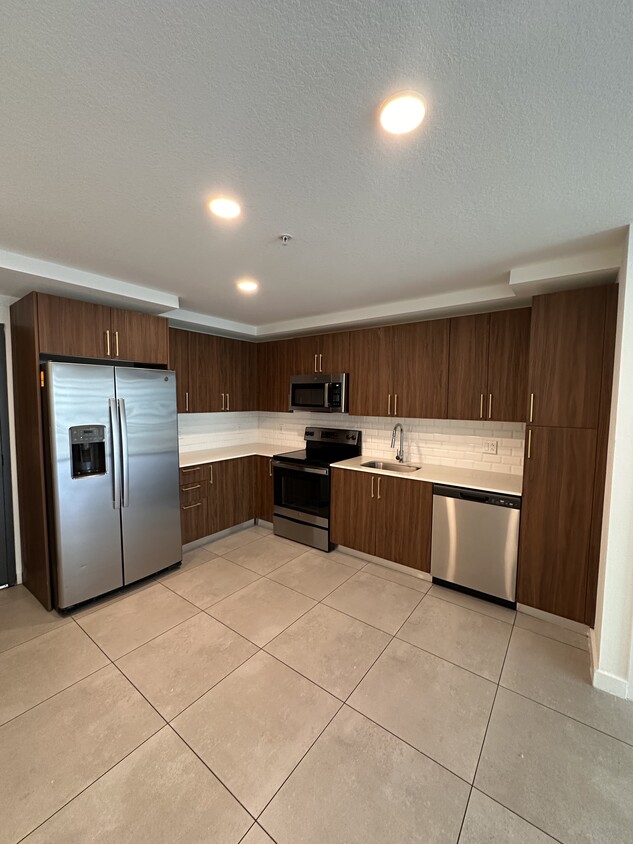 Primary Photo - 1234 NW 8th Ct