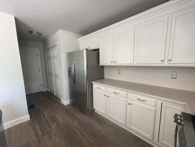 Foto del edificio - Spacious 4BR House in Fort Collins