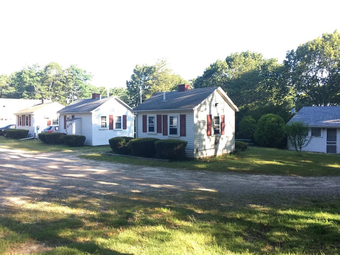 Primary Photo - 20 Route 6A