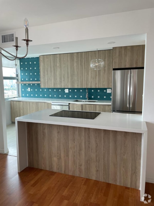 Building Photo - 18041 Biscayne Blvd