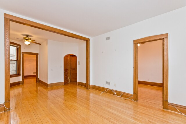 Building Photo - 4018 N Lincoln Ave