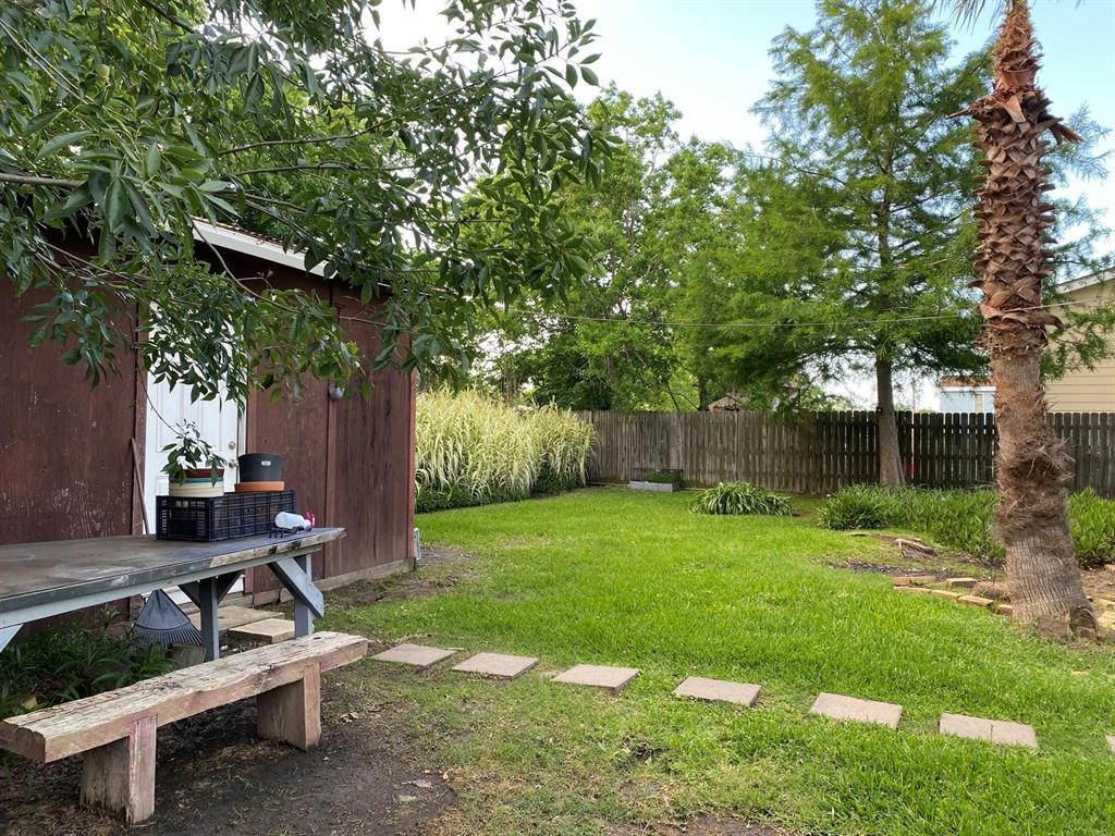 916 14th St, San Leon, TX 77539 House Rental in San Leon, TX