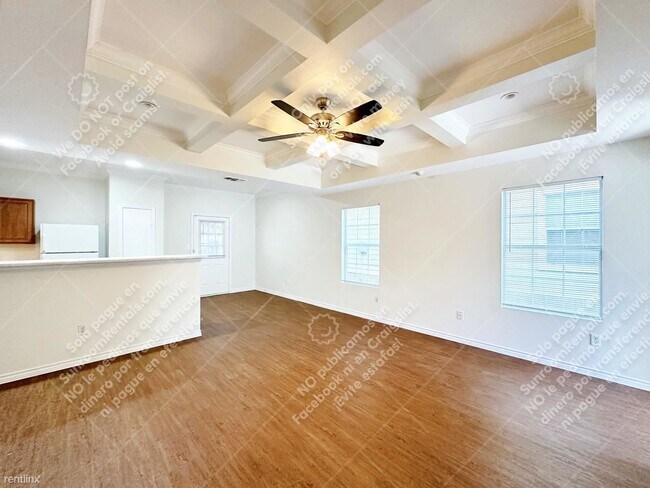 Building Photo - 3 br, 2 bath Townhome - 5007 Summit Wood 1 1