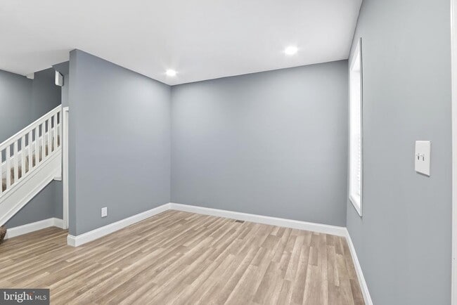 Foto del edificio - 1309 E Patapsco Ave