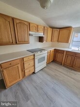 Building Photo - 301 Brower Ave