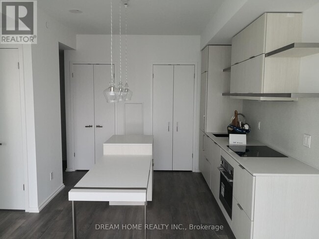 Photo du bâtiment - 197 Yonge St