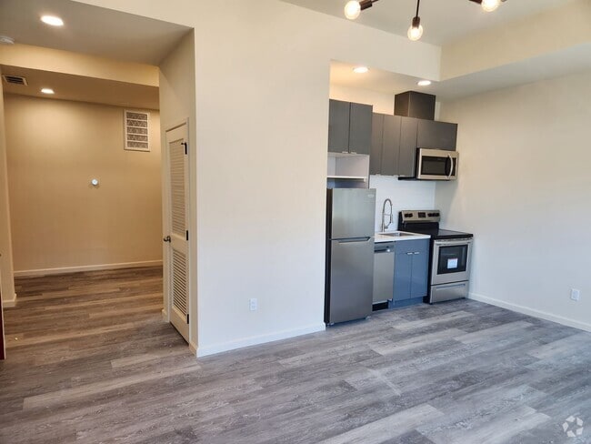 Building Photo - 570 Boden Way