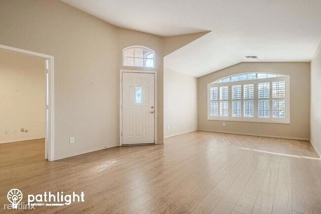 Building Photo - 4 br, 2 bath House - 7454 E Knowles Avenue...