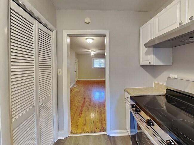 Foto del edificio - 1332 Eubanks Ave