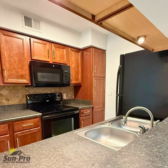 Foto del edificio - 1401 S Palmetto Ave