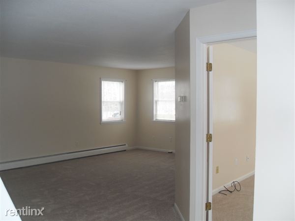 Building Photo - 126 Birchwood Dr