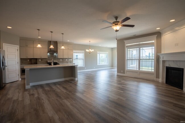 Building Photo - 2855 Needletail Dr