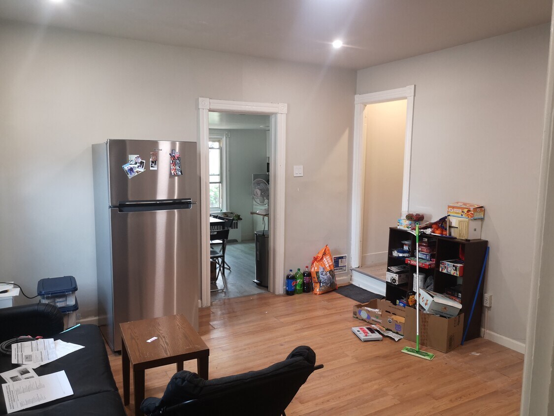 Foto principal - 517 E Morton St