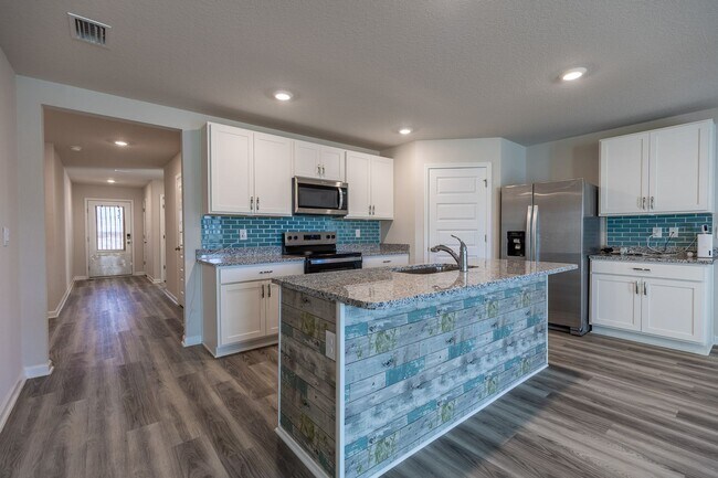 Foto del edificio - 1 Month FREE with 13 month lease!!!!     4 Bedroom 2 Bath Home in Roberts Cove Community in Foley