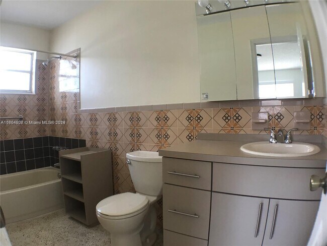 Foto del edificio - 2969 Southwest 23rd Street Apt #2, Miami, ...